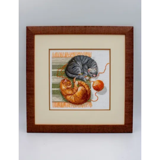 Siuvinėjimo kryželiu rinkinys "Katės ir siūlai" 20x20 cm SRA1035
