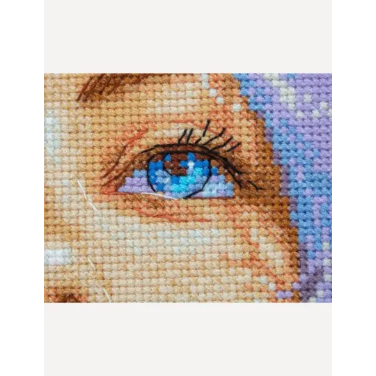 Cross Stitch Kit "Bubblegum Dreams" 20x20 cm SRA1032