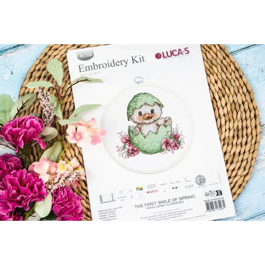 Cross Stitch Kit "First Smile of Spring" 10 x 10 cm SBC238