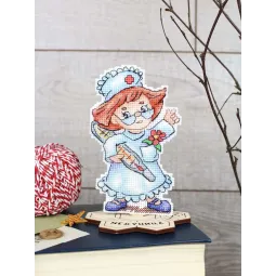 Cross stitch kit "Nurse, with stand" SR-1309