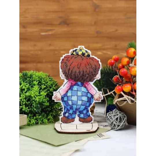 Cross stitch kit "Chess player, with a stand" SR-1197