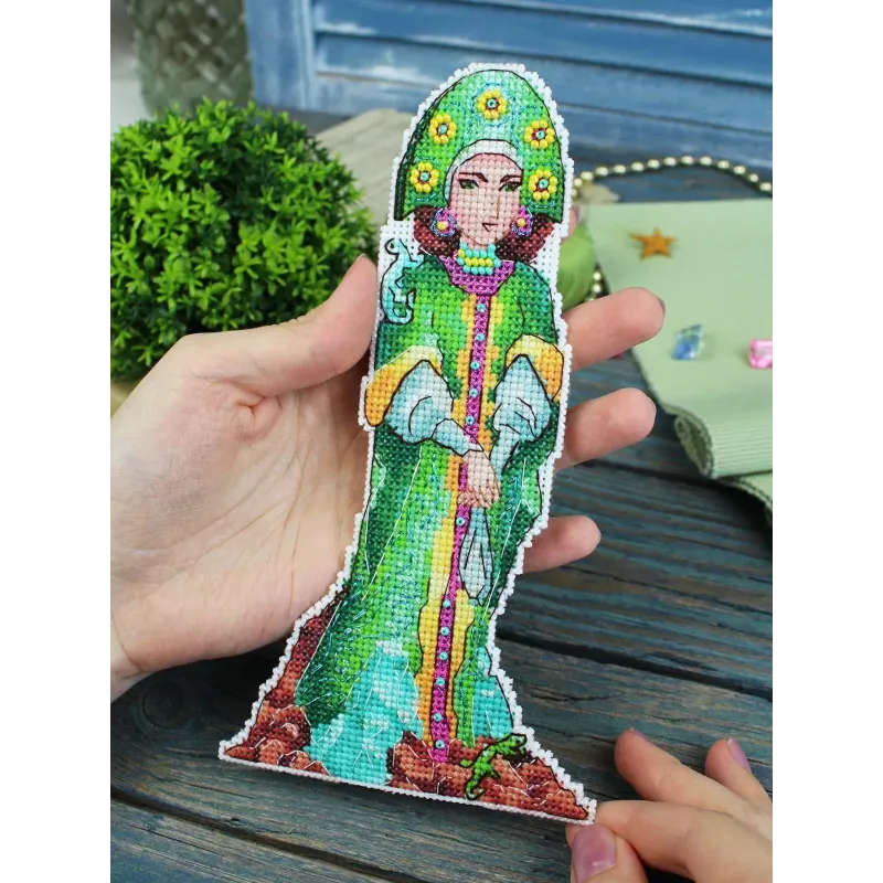 Cross stitch kit "The Mistress of the Copper Mountain" 20x11 cm SR-1182