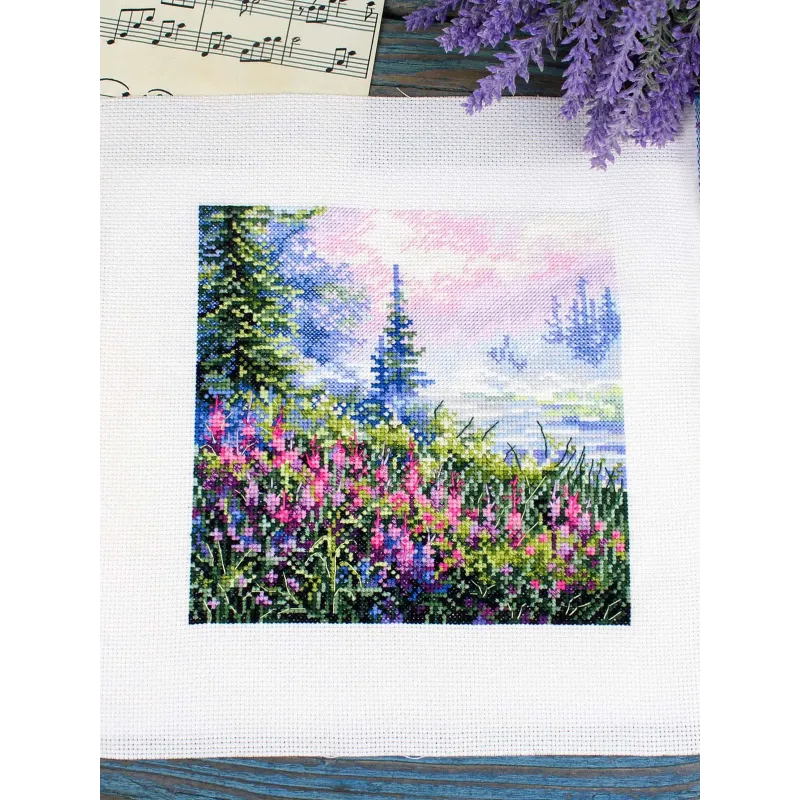 Cross stitch kit "Foggy morning" 16x16 cm SNV-976