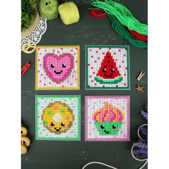 Cross stitch kit "Fun Sweets. Set of 4." 10.6x10.6 cm SN-001