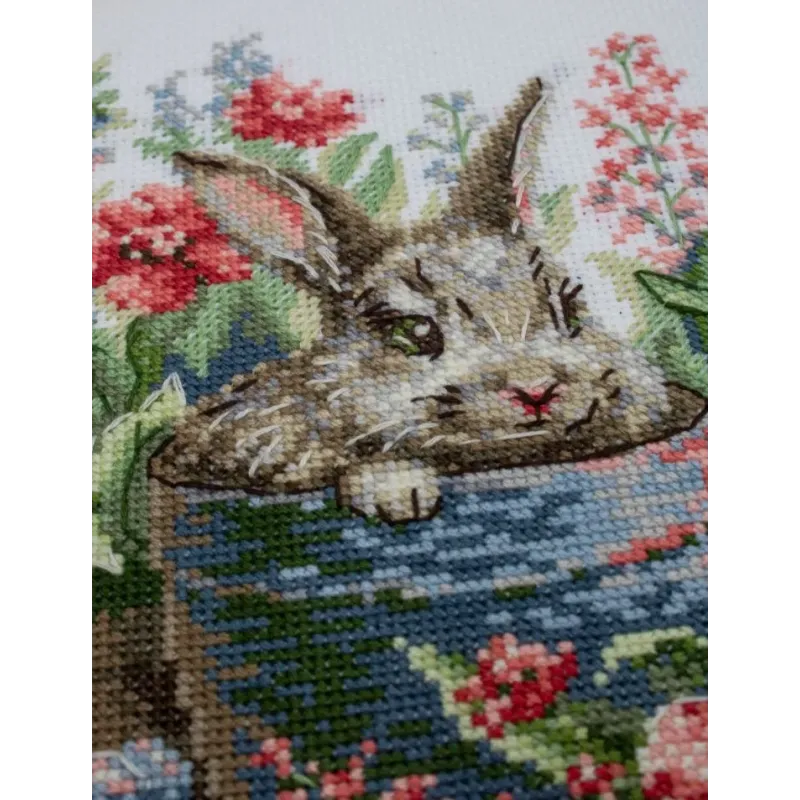 Cross Stitch Kit "Blooming Bunny" 20x20 cm SRA1030