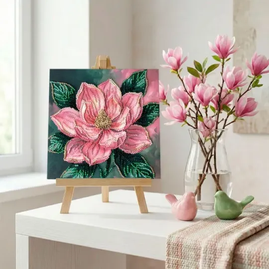 Mini karoliukų siuvinėjimo rinkinys "Žiedlapio bučinys" 15х15 cm AAM-267