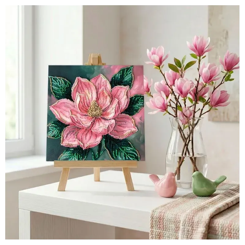 Mini karoliukų siuvinėjimo rinkinys "Žiedlapio bučinys" 15х15 cm AAM-267