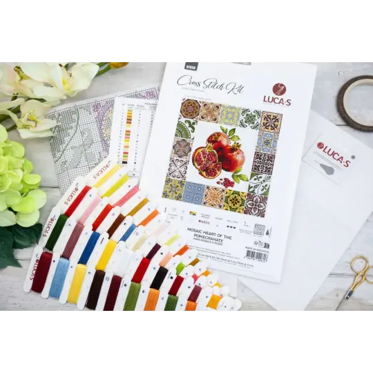 Kreuzstich-Set "Mosaikherz des Granatapfels" 25.5 x 25.5 cm SB7058