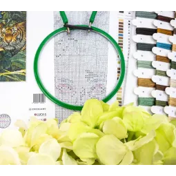 Cross stitch kit "Nature's Muse" 23×29 cm SLETIL9974