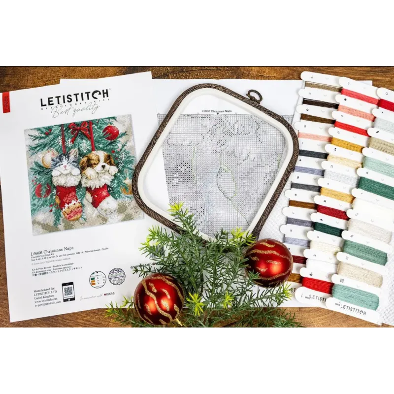 Cross stitch kit "Christmas Naps" 24x24 cm SLETIL9966