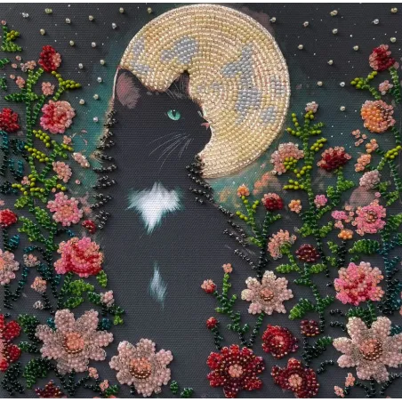 Mid-sized bead embroidery kit -Can’t Sleep AAMB-136