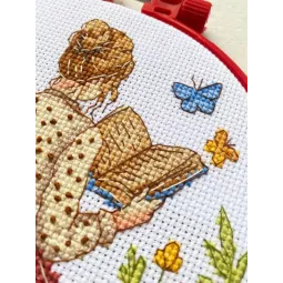 Cross stitch kit "Unfinished story" 15 х 15 cm AAHM-092