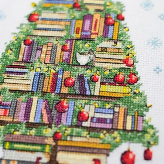 Cross stitch kit "Reader's Christmas tree" 14 х 22 cm AAH-315