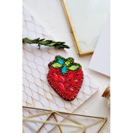 Decoration kit "Strawberry" 5.5 х 7 cm AAD-050
