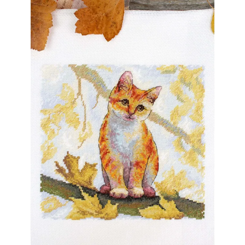 Cross stitch kit "Fluffy ginger cat" 19x19 cm SNV-908