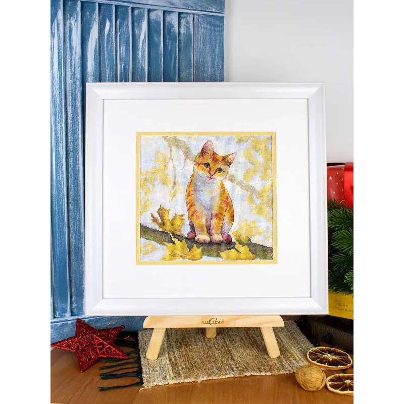 Cross stitch kit "Fluffy ginger cat" 19x19 cm SNV-908