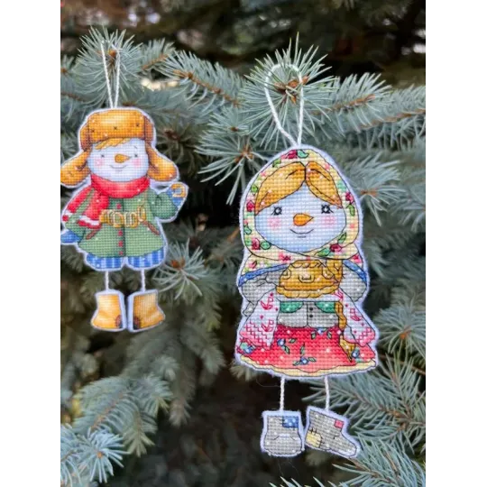 Набор для вышивания крестиком "Девочка-снеговик" 7х14,5 cm SANS-81