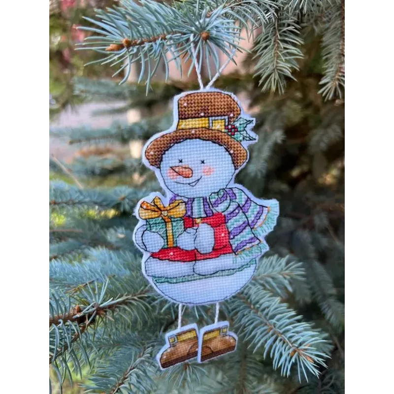 Cross stitch kit "Snowman with a gift" SANS-78