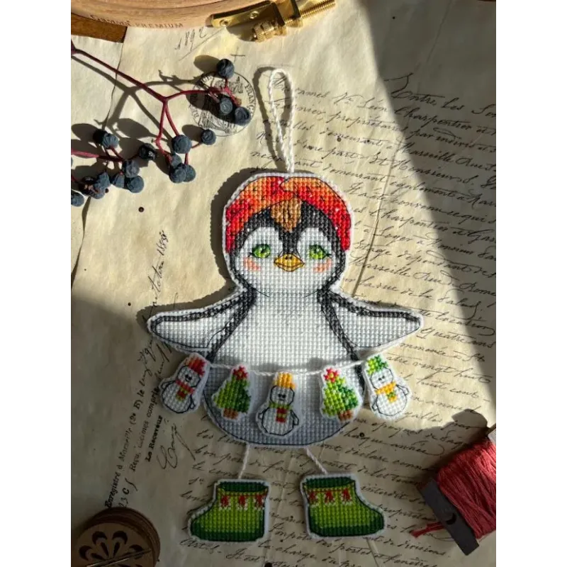 Kryželiu siuvinėjimo rinkinys "Pingvinas su girlianda" 11 х 14,5 cm SANP-70
