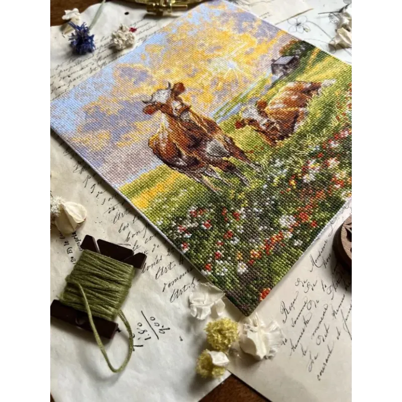 Cross stitch kit "In the meadow" 18,5 х 20 cm SANN-39