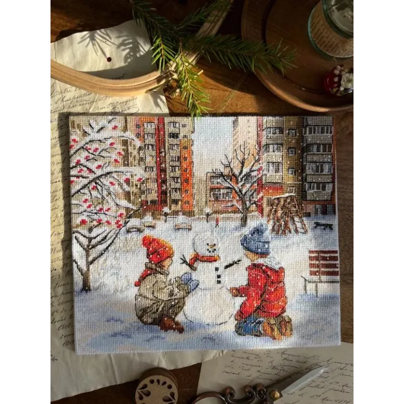Siuvinėjimo kryželiu rinkinys "Vaikystės kiemas" 23 x 20 cm SAND-47