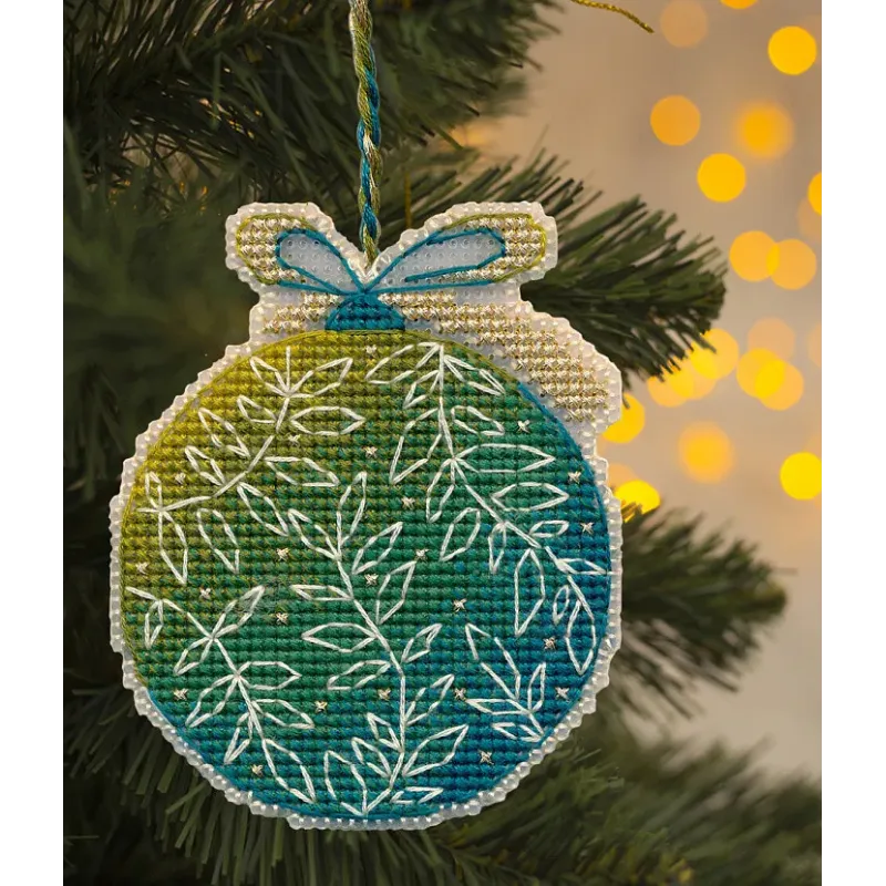 Cross stitch kit "Christmas tree decoration. Green ball" 7,3×9 cm S1694