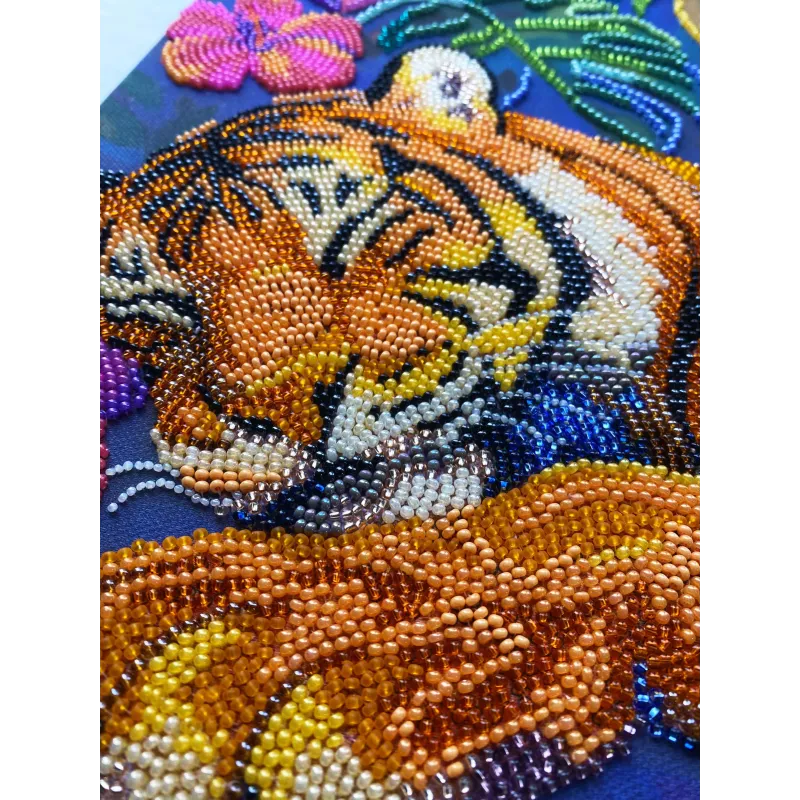 Pagrindinis karoliukų siuvinėjimo rinkinys "Sweet dream" 26x39 cm AAB-964