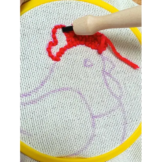 Punch-needle rug kit "Hen" 13.5×12.5 cm SVK-006