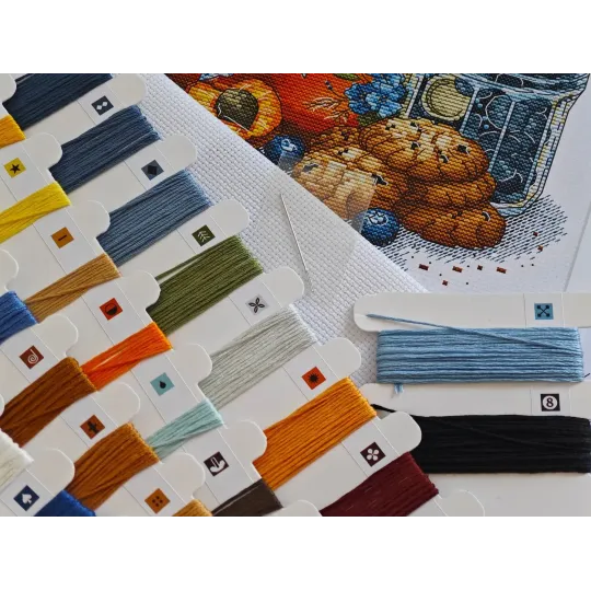 Kreuzstich-Set "Hausgemachte Köstlichkeiten" 20.64 x 17.46 cm AVA-P150