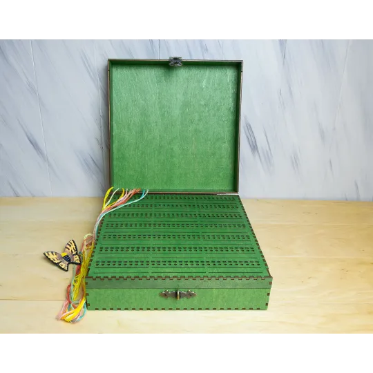Organisateur pour aiguilles sur une base en bois. Vert, 210 trous  OG-065