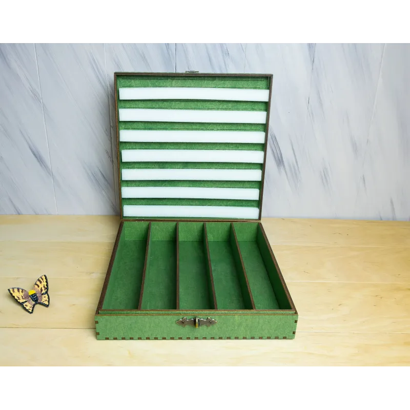 Organizer for needles on a wooden base. Green, 210 holes  OG-065 (D)