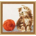 (Discontinued) Cross stitch kit "Kitten with Threads" 21x24 cm S/NL042