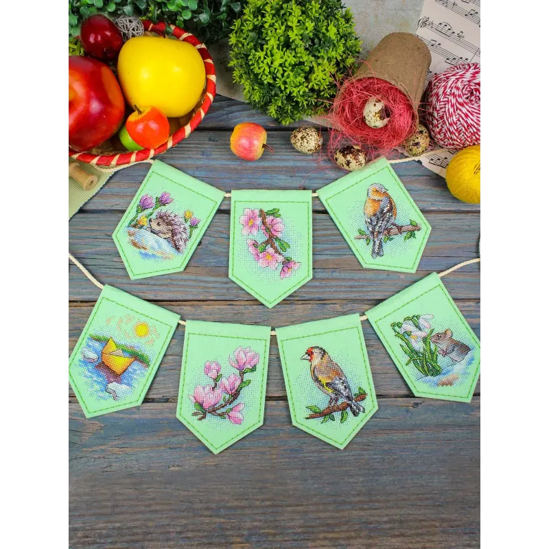 Kit point de croix "Guirlande de printemps (7 drapeaux)" 11x8 cm ST-1209