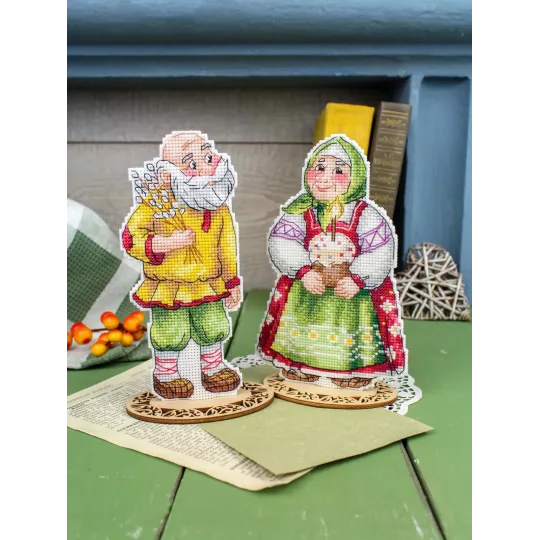 Ristinuke komplektas "Močiutė su Velykų pyragu" 16*10 cm SR-1354
