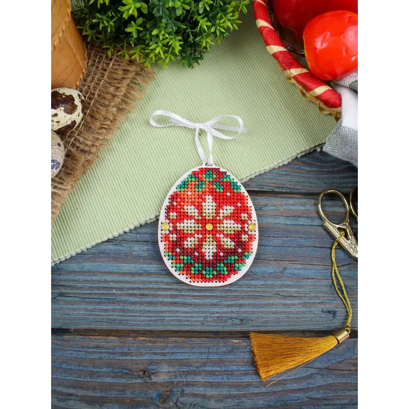 Cross-stich on wooden base"Red and gold egg" 8*6 cm SO-184
