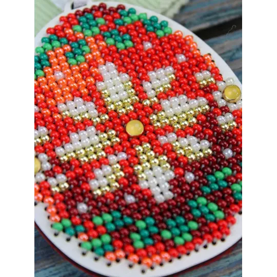 Cross-stich on wooden base"Red and gold egg" 8*6 cm SO-184