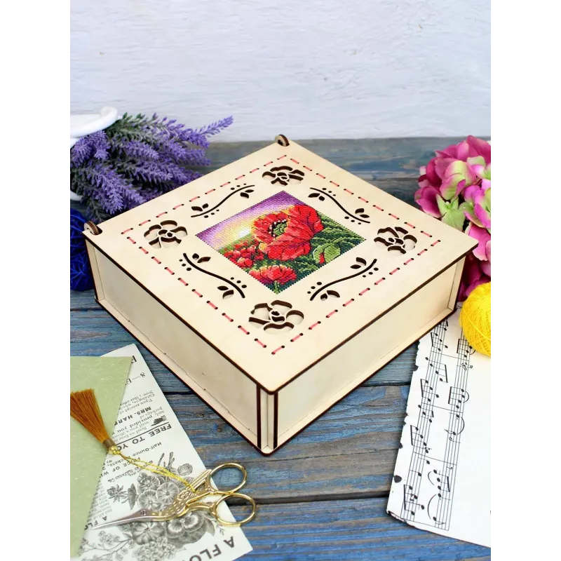 Cross-stich on wooden base "Box. Poppies" 7*20*20 cm SO-164