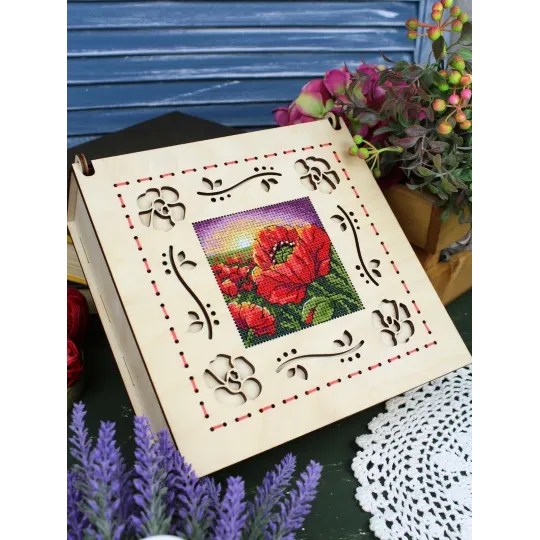 Point de croix sur base en bois "Boîte. Coquelicots" 7*20*20 cm SO-164