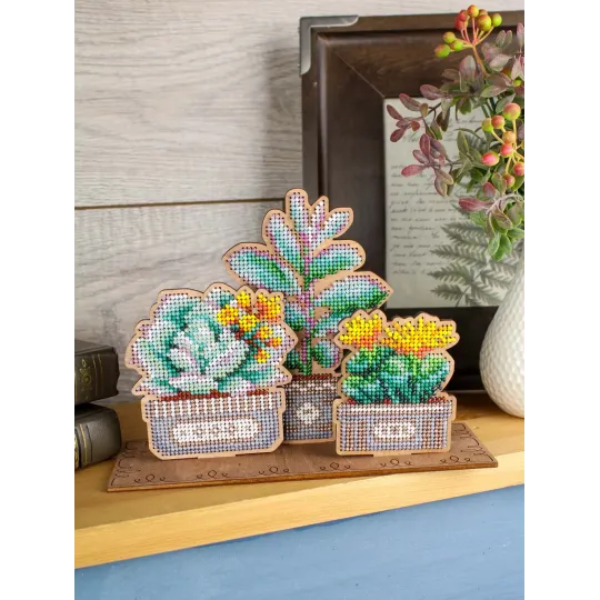 Point de croix sur base en bois "Jardin de succulentes" 14*20*7 cm SO-160