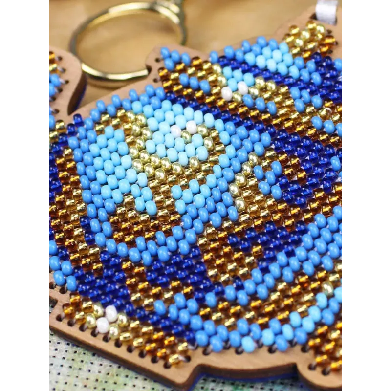 Cross-stich on wooden base"An elegant tea set. Teapot" 8*10 cm SO-154