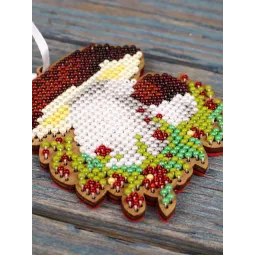 Cross-stich on wooden base "Christmas tree decoration. Porcini mushroom" 8*7 cm SO-149