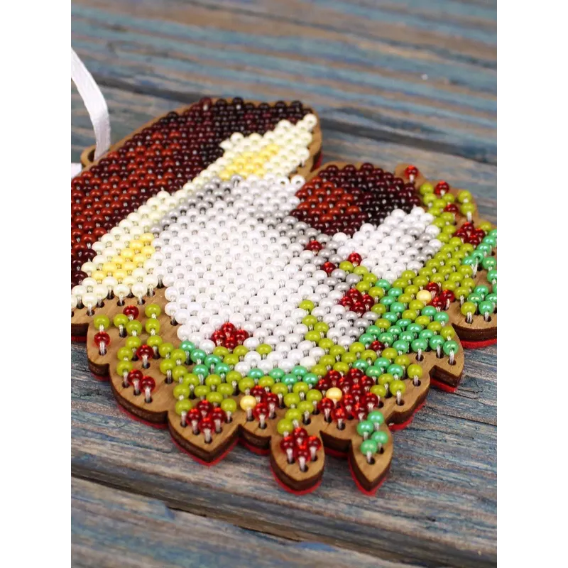 Cross-stich on wooden base "Christmas tree decoration. Porcini mushroom" 8*7 cm SO-149