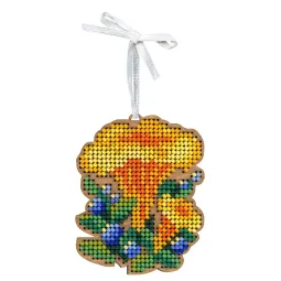 Cross-stich on wooden base "Christmas tree decoration. Chanterelle mush" 8*6 cm SO-148