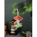 Point de croix sur base en bois "Décoration de sapin de Noël. Petite mouche " 7*5 cm SO-147