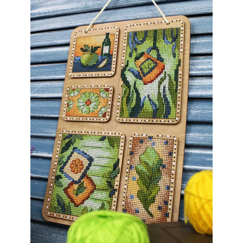 Cross-stich on wooden base "Summer collage" 26*17 cm SO-125