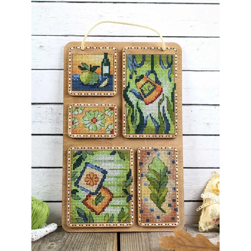 Cross-stich on wooden base "Summer collage" 26*17 cm SO-125