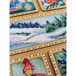 Cross-stich on wooden base "Winter collage" 26*17 cm SO-124