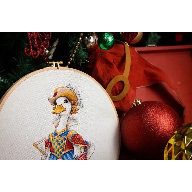 Cross stitch kit "Milady" 16 x 26.5 cm S/VK096