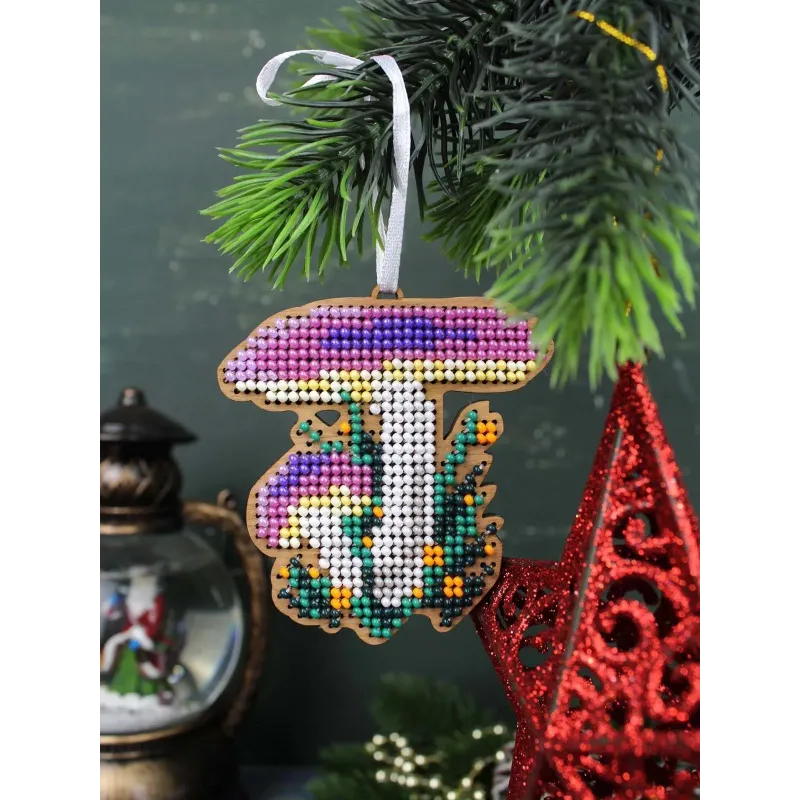 Cross-stich on wooden base"Christmas tree decoration. Russula" 8*7 cm SO-150