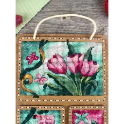 Cross-stich on wooden base "Spring collage" 26*17 cm SO-123